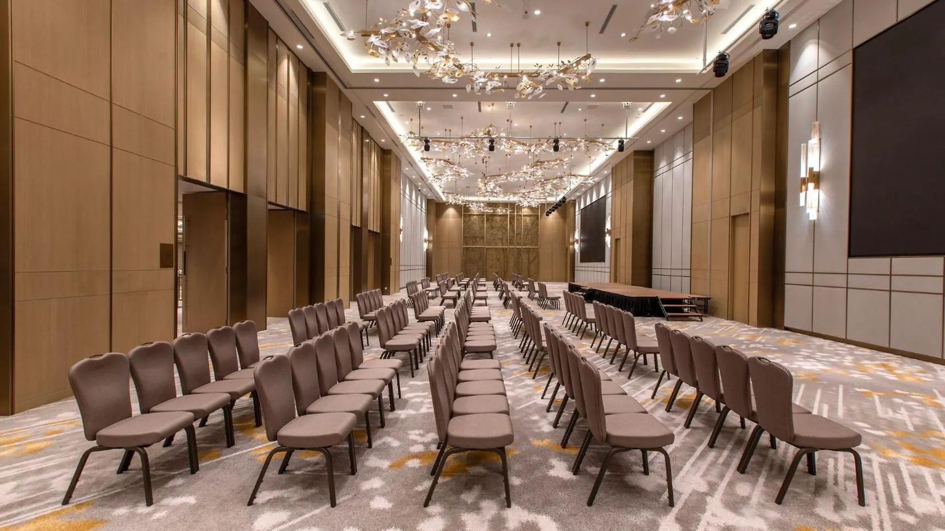 Crowne Plaza Kuala Lumpur City Centre By Ihg Hotel