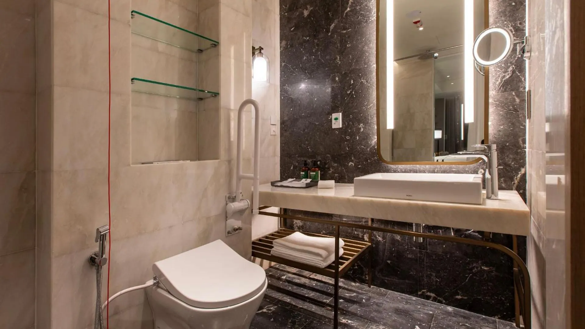 Отель Crowne Plaza Kuala Lumpur City Centre By Ihg