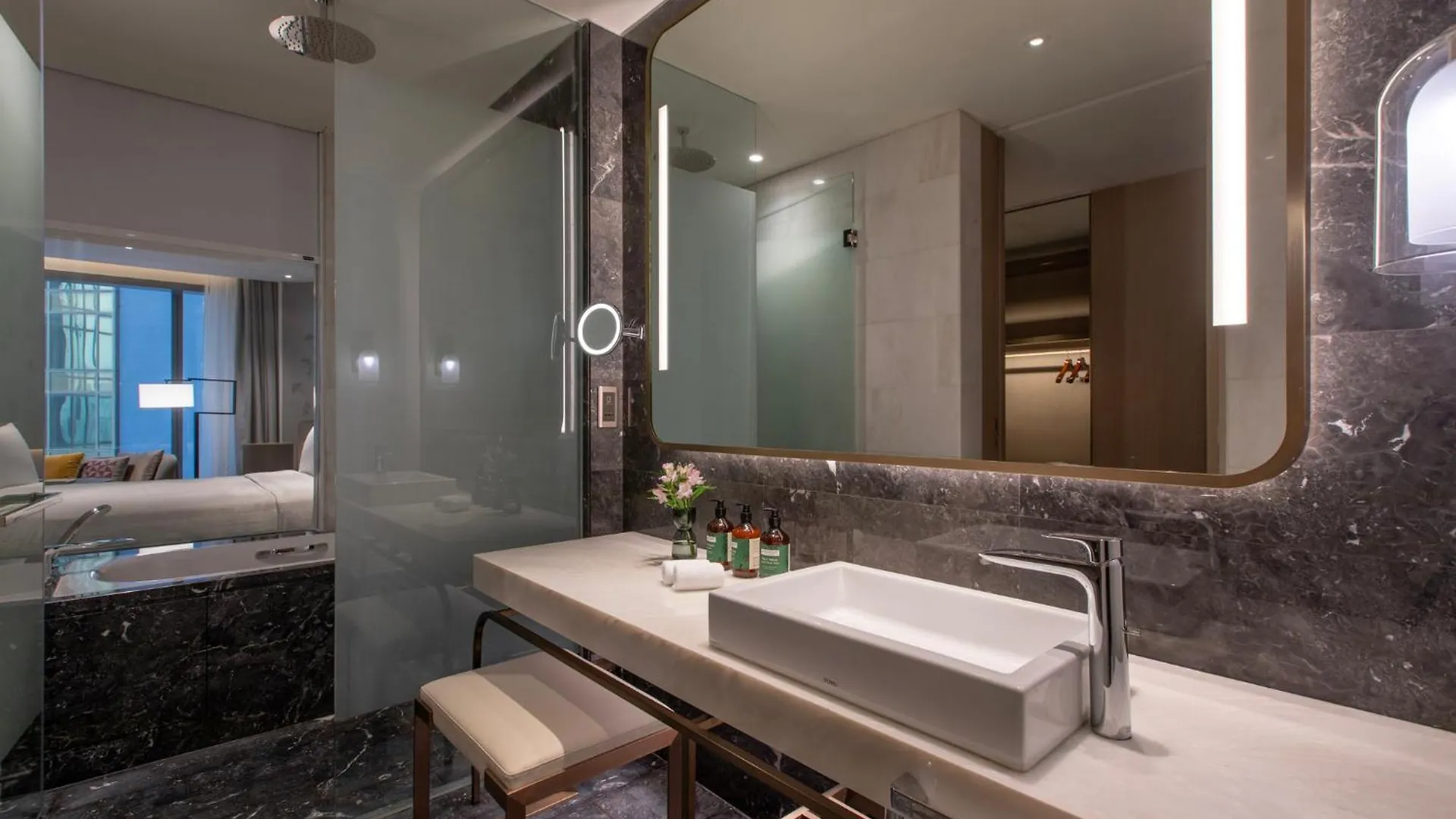Crowne Plaza Kuala Lumpur City Centre By Ihg Hotel